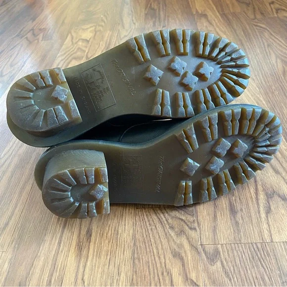 Vintage Dr Martens boots - Picture 5 of 11